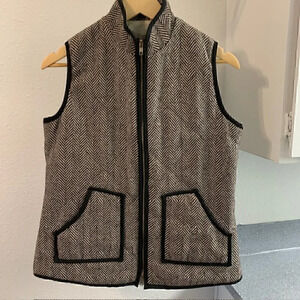 NWT, Hemline Mom, Large Brown Herringbone with Black Trim, Quilted Vest
